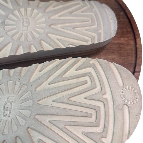 UGG Women's Brown Slide Sandals With Red Logo Straps Size 9 - Picture 9 of 10